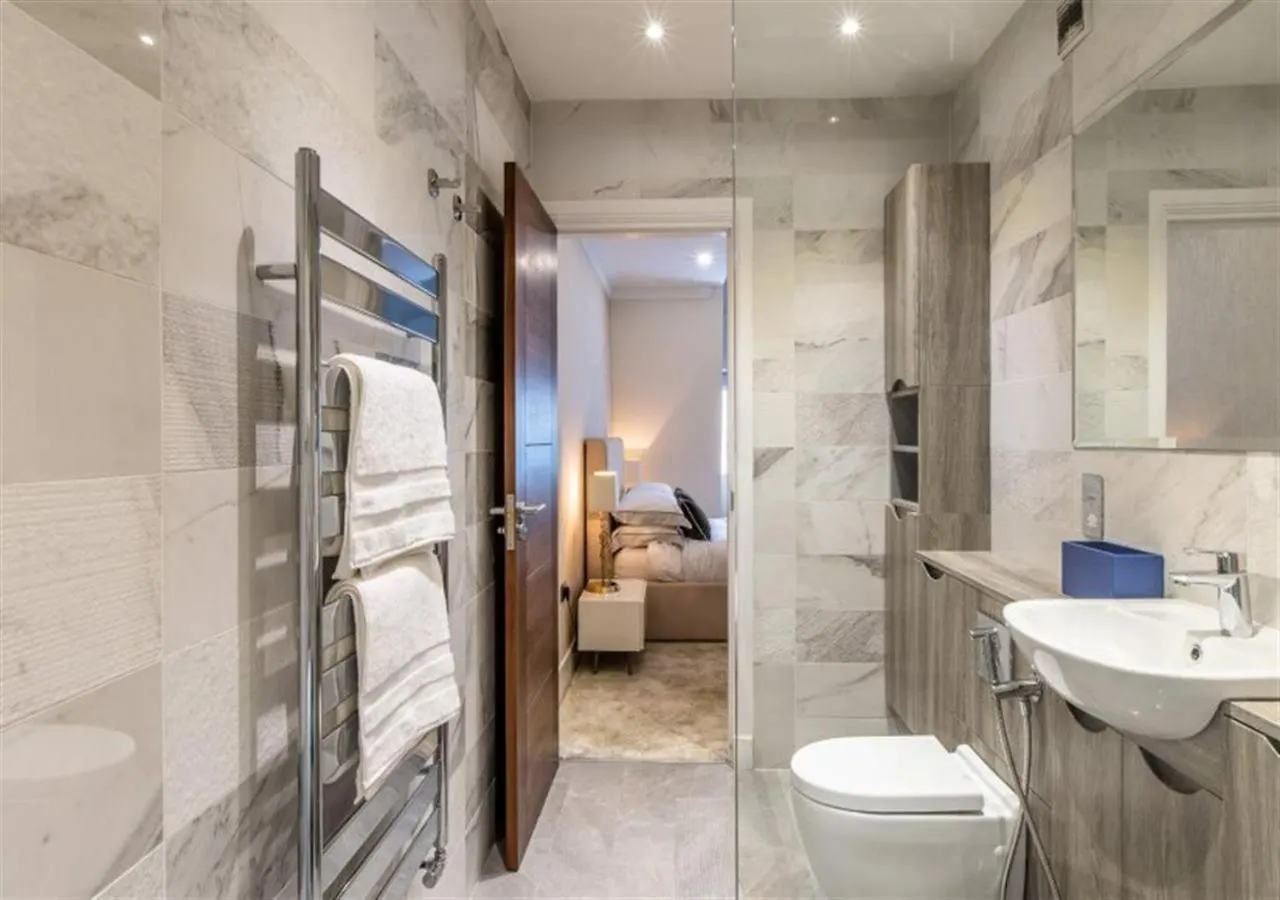 Villa Penthouse Frankfurt Center-Close To Amenities Frankfurt am Main Ferienhaus